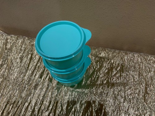 New Set of 3 Tupperware Mini Serving Center Bowls with lids in Mint Color - Picture 2 of 12