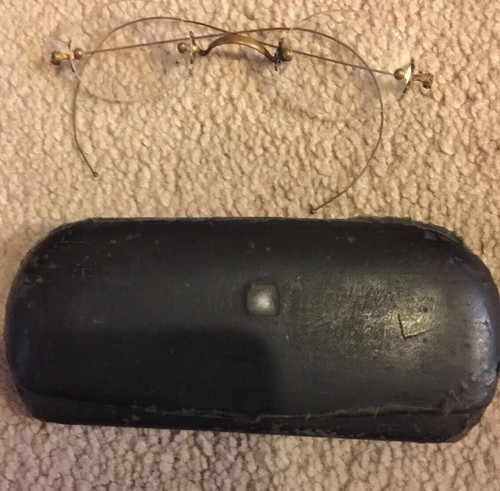 Vintage Antique Oval Eyeglasses Spectacles With Case