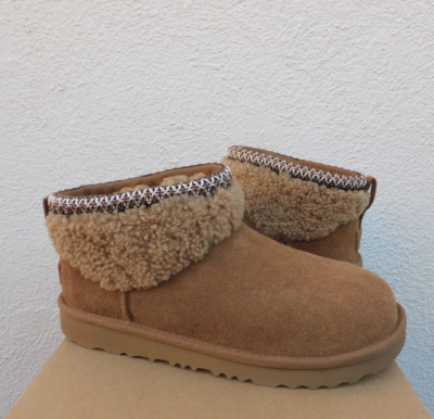 UGG CLASSIC ULTRA MINI MAXI CURLY ANKLE BOOTS, YOUTH US 5 FITS