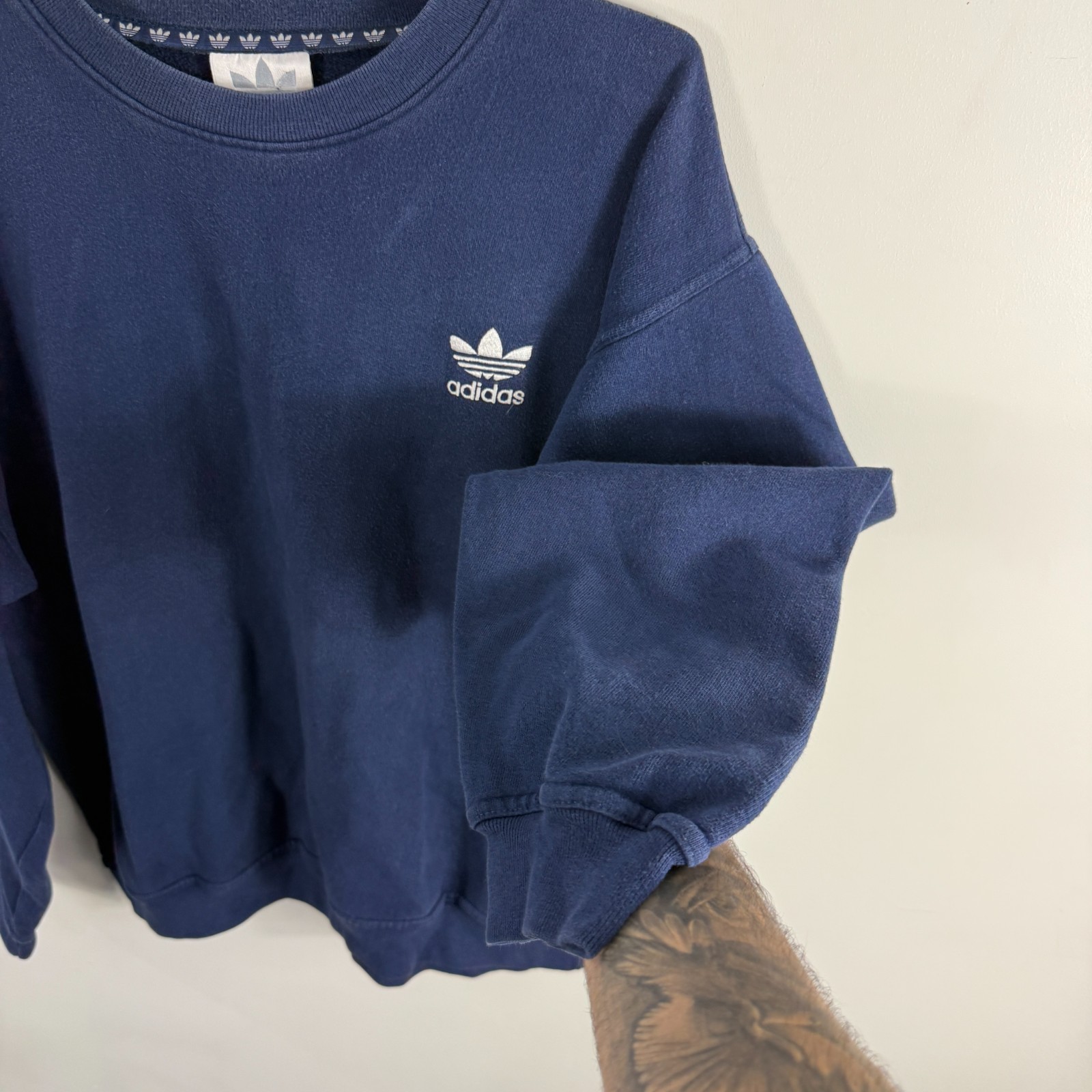 VTG Adidas 90's Navy Trefoil Embroidered Size 42/44 / Large Crewneck Sweatshirt image 6