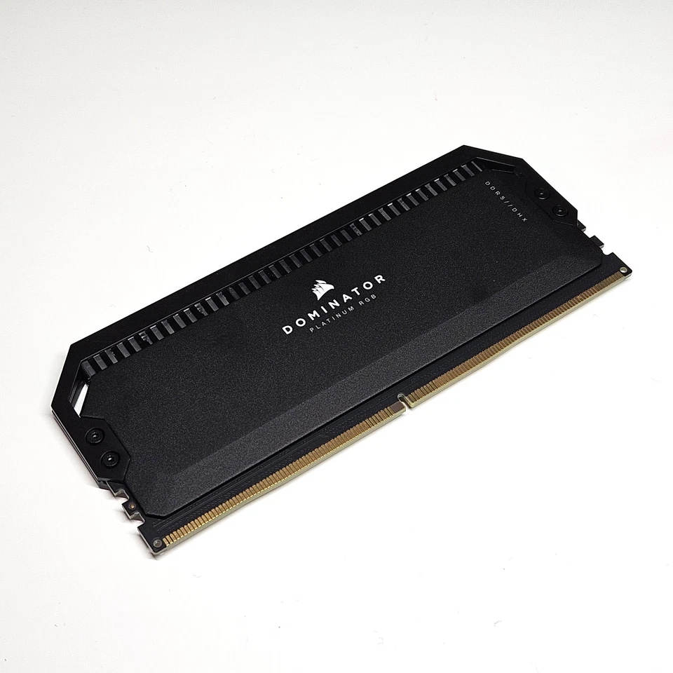 CORSAIR Dominator Platinum RGB - Single 16GB DDR5 / DHX RAM 5200MHZ Memory - New - Image 2 of 3