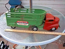 24" Wyandotte Pressed Steel Truck Red & Green Truck Lines Tractor Trailer 1950s
