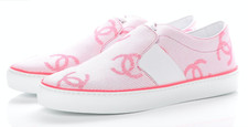 Chanel 18P Neon Pink White CC Slip On Lace Up Flat Runner Trainer Sneaker 38
