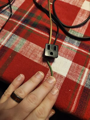 Circle F 3-Prong outlet with Ground Wire *FREE SHIPPING*