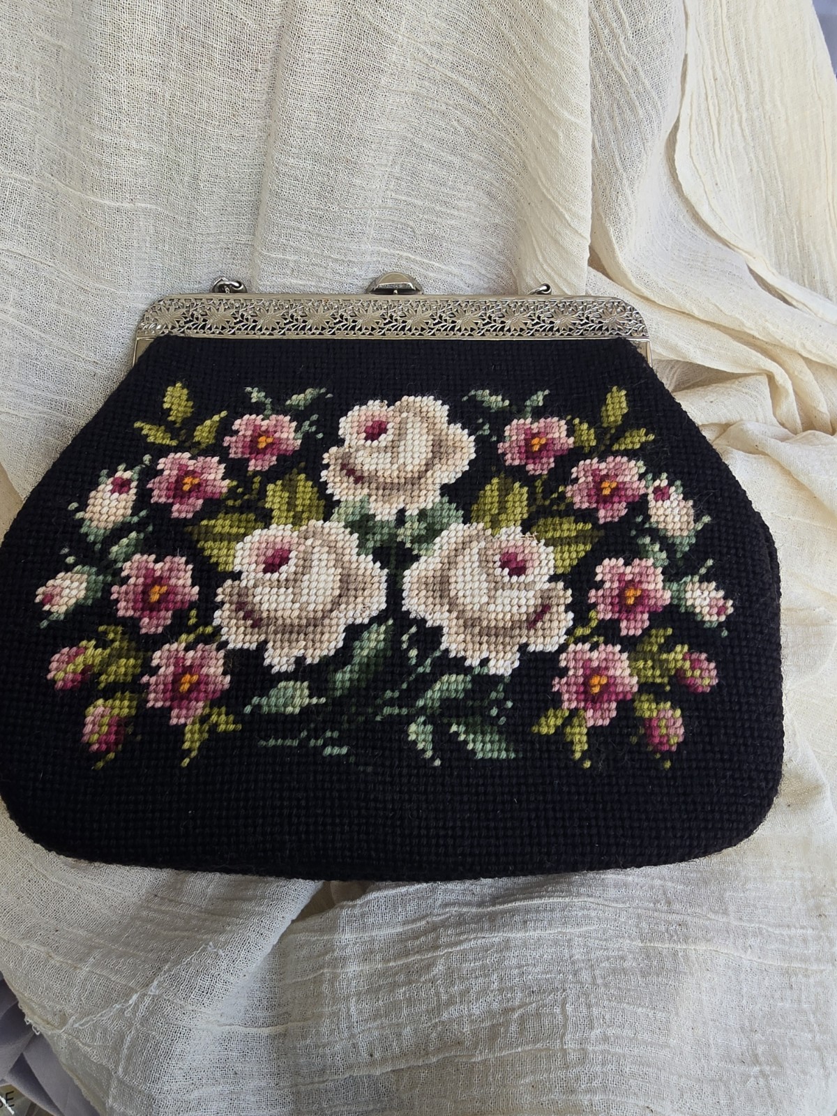 Vintage Beautiful 50's-60's Tapestry Rose Handbag - image 1