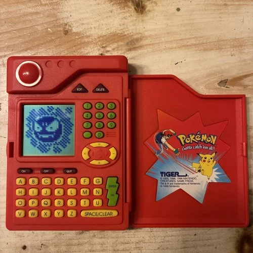 Pokemon Pokedex Handheld Toy Vintage 1998 Tiger Electronics, Tested Working