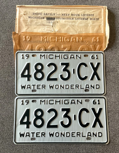 RARE NOS 1961 MICHIGAN LICENSE PLATE PLATES PAIR ORIGINAL CHEVY FORD DODGE ETC.