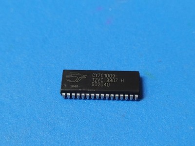 (2 PCS) CY7C1009-12VC CYPRESS Standard SRAM, 128KX8, 12ns, CMOS, SOJ-32