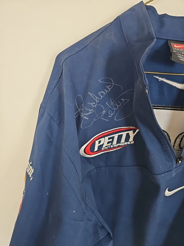 RICHARD PETTY Lot 1/24 #43 1957 OLDS CONV. His First, And A Signed Shirt - Image 3 of 4