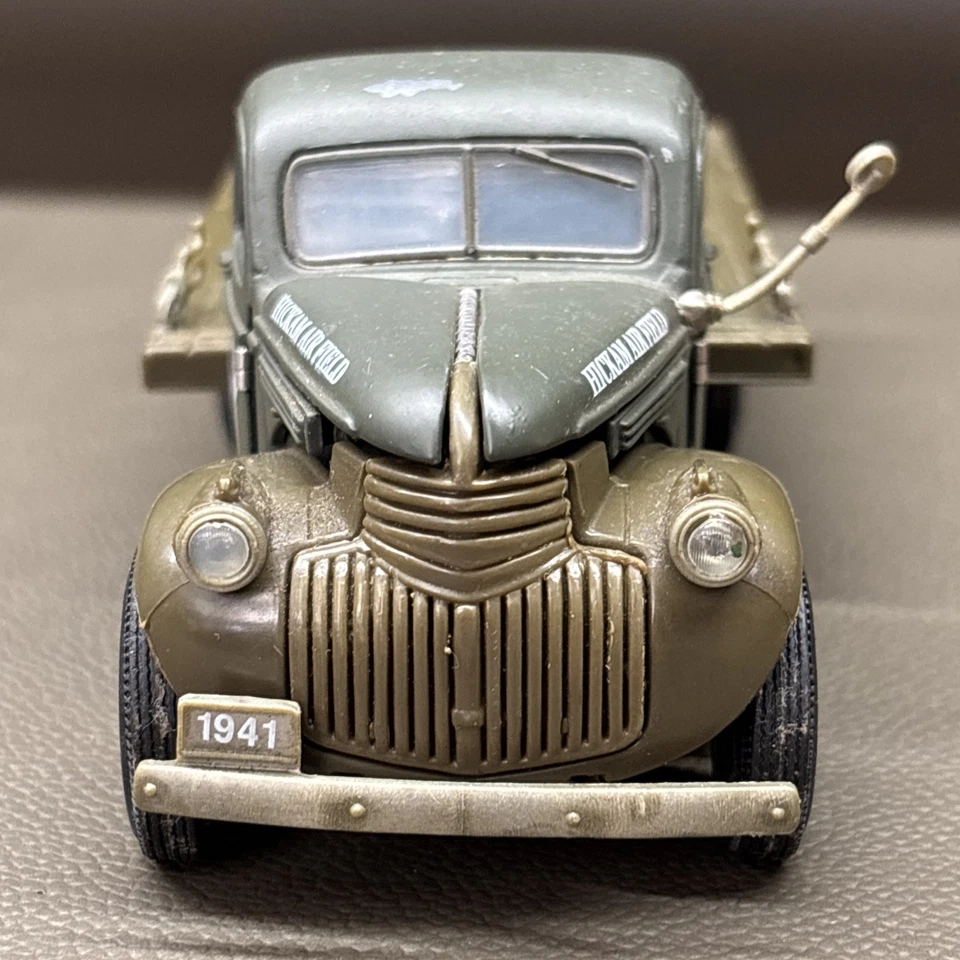 1941 US Army Chevy Flatbed Truck 1/32 Hickam Air Field Hawaii Pearl Harbor - Image 2 of 4