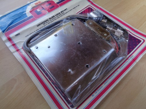 Vintage ~ Mr CB Universal Slide Lock Mount for CB / Stereo Unit ~ No 7092 ~ New - Zdjęcie 2 z 9