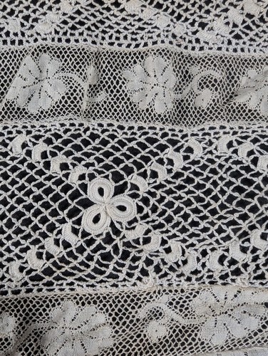 Antique / Vintage 1910s / 1920s Flapper Era Irish Lace ? Bandeau Bra - Picture 13 of 20