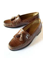 JOHNSTON & MURPHY Kitties Kilt Tassel Loafers - Size 8.5 M Brown