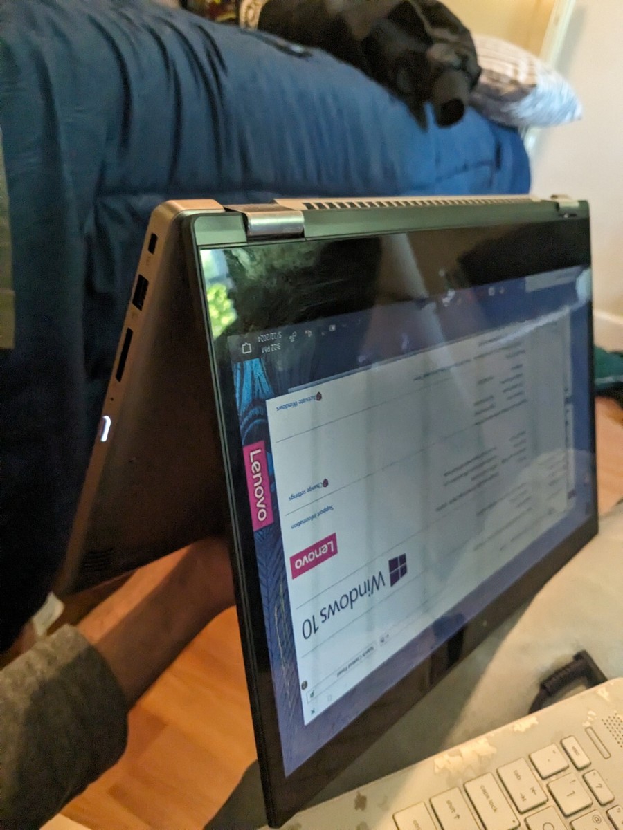 Lenovo IdeaPad 2 In 1 81CW Intel Pentium Gold / 500 GB And Lenovo IdeaPad 2 In 1 81CW Intel Pentium Gold / 500 GB And