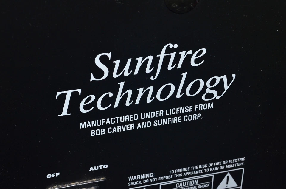 ADVENT AV550S Subwoofer 15 pulgadas CARVER SUNFIRE Amplificador Monster Sub Negro COMO NUEVO ÚNICO DUEÑO Foto 3 de 4