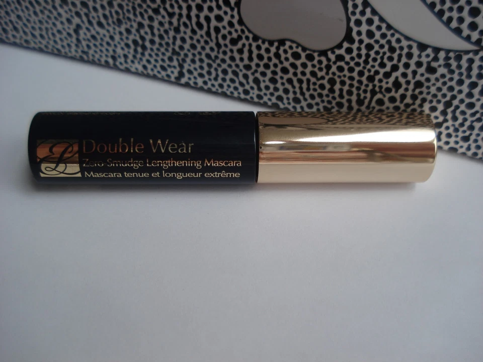 Mascara Double Wear tenue et longueur extrême ESTEE LAUDER 2.8ml noir - Photo 2/4