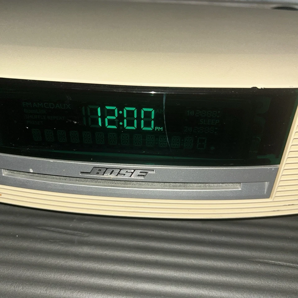 SISTEMA DE MÚSICA BOSE WAVE AWRCC2 RADIO REPRODUCTOR DE CD "SIN CONTROL REMOTO" PARA PIEZAS O REPARACIÓN Foto 2 de 3