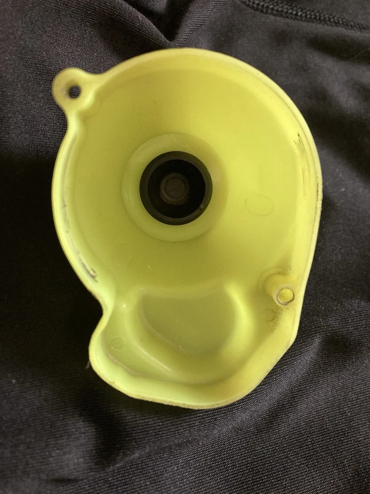 Losi Xxxt RPM Gear Cover Used - Image 2 of 4