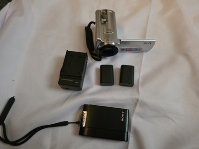 Sony Handycam Digital Video Camcorder DCR-SR68, Sony dsc-t200.(Read description)