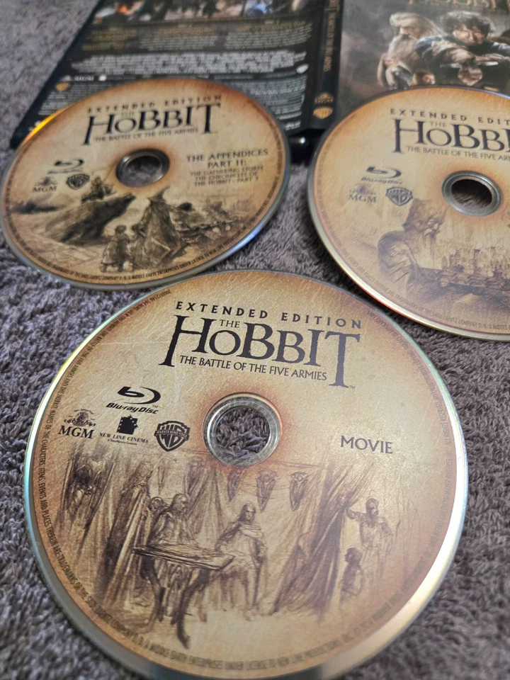 The Hobbit: The Battle of the Five Armies Extended Edition Blu-ray - USED CIB - Image 2 of 4
