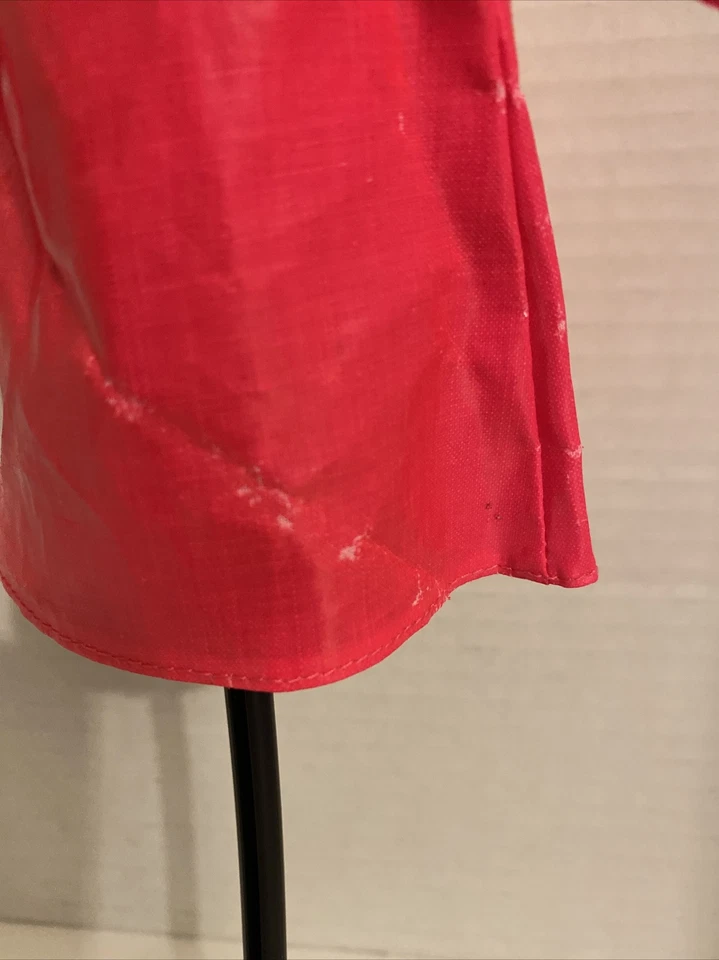 芭比 1996 时尚大道精品粉色雨衣  — 第 3/4 张图片