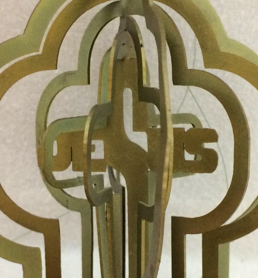 Spinner Viento Acabado Latón 8 Niveles Duradero 6" X 5" Nombre JESÚS Ventana Jardín Foto 2 de 4