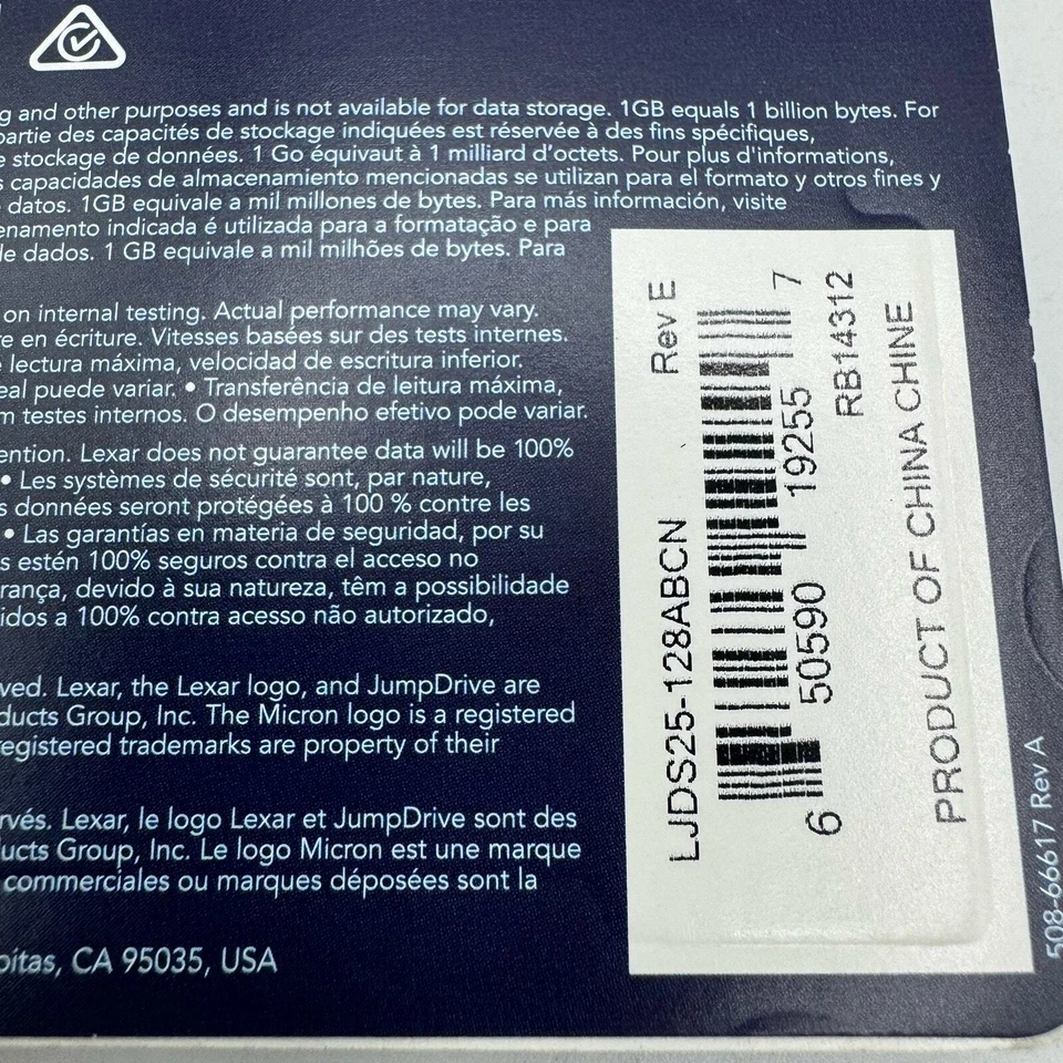 Lexar 128 GB Jumpdrive S25 USB 3.0 Brand New Unopened in Package White Black - Image 4 of 4