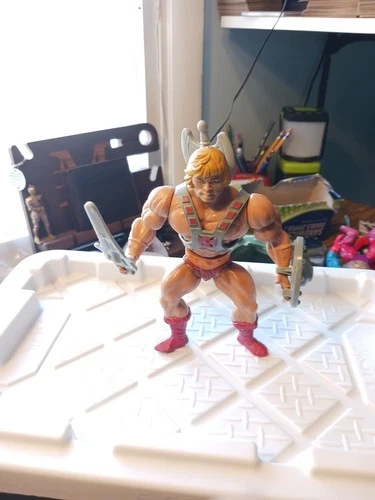 Vintage He-man Masters Of The Universe Figure.  He-man. Complete. Mexico