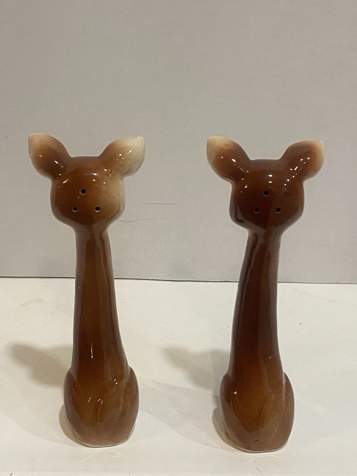 Ciervo antropomórfico cuello largo con pestañas sal pimienta agitador de colección años 50 Foto 4 de 4