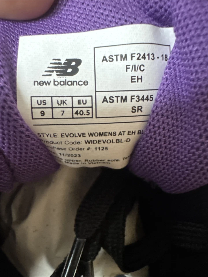 New Balance Evolve WIDEVOLBL Women's US Size 9 Industrial Work Shoe Hard Toe - Image 3 of 4
