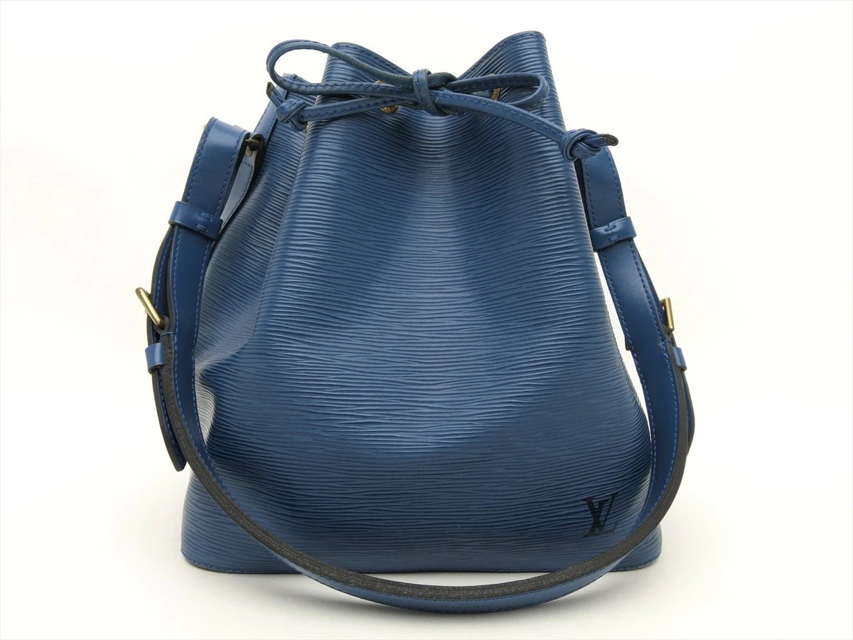 Louis Vuitton Authentic Epi Leather Blue Petit Noe Shoulder Tote