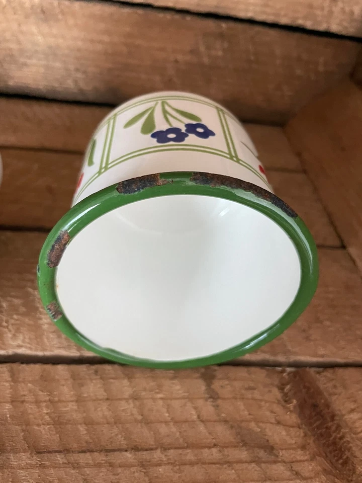 2 jolies tasses anciennes en tôle émaillée - Photo 4/4