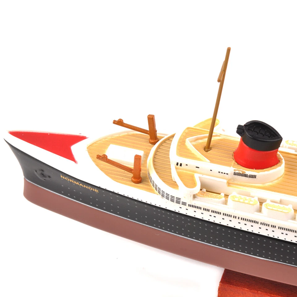 NUEVO 1:1250 Atlas Diecast Normandía Crucero Modelo Barco Regalo Para Colección Foto 4 de 4