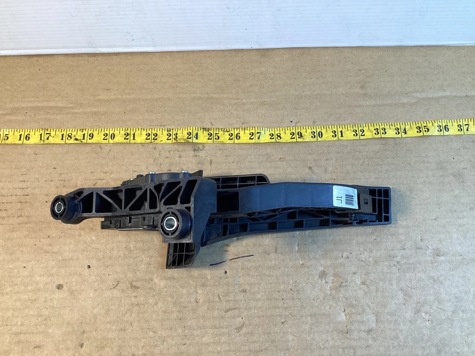 2013-2016 KIA CADENZA LEFT SIDE GAS ACCELERATOR THROTTLE PEDAL TRAVEL SENSOR OEM - Image 2 of 4