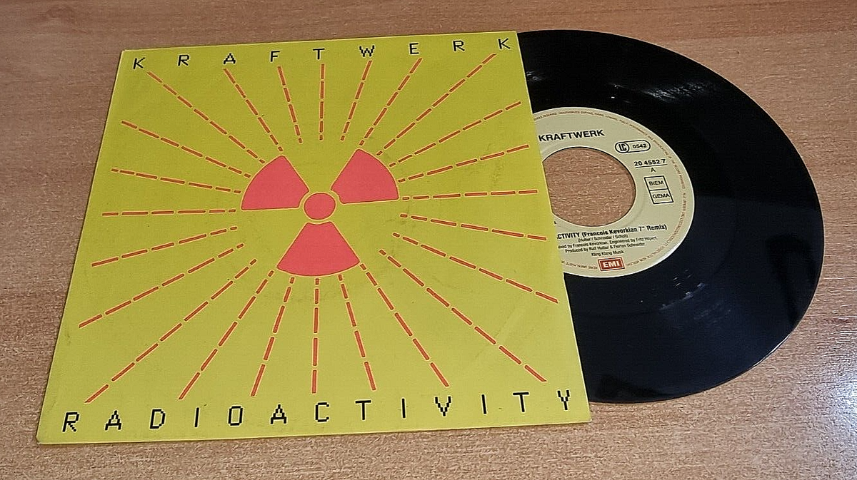 KRAFTWERK Radioactivity REMIXES 7
