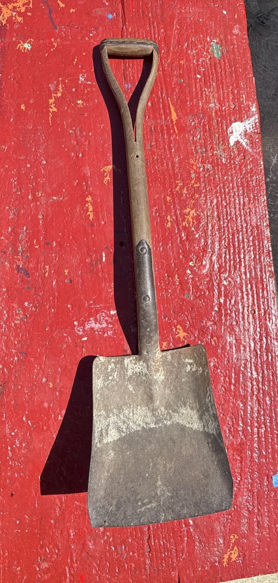 Vintage Shovel Piqua Ohio Wood Shovel & Tool Co. #2 Railroad RR