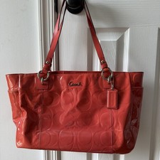 NWT Coach Gallery Tote Embossed Patent Leather Coral Pink Shoulder Bag F17729
