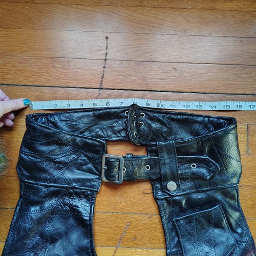 Black Leather Patchwork Vtg Motorcycle Chaps Men Women Biker Riding Pants Small - Bild 6 von 8