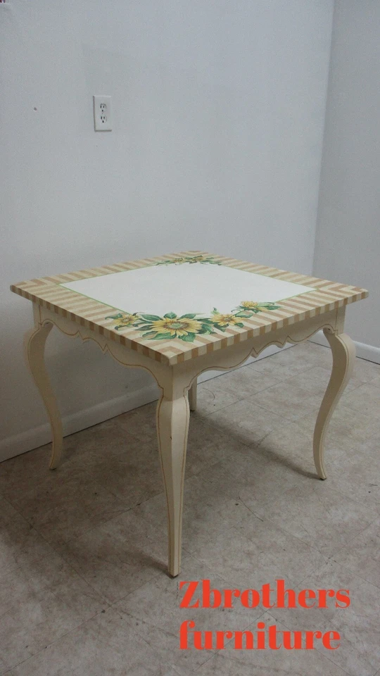 Mesa de comedor con tarjeta de comedor decorada con pintura campestre francesa Lexington Foto 2 de 4