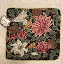Beautiful Floral Holiday Needlepoint Pillow Cover NWT