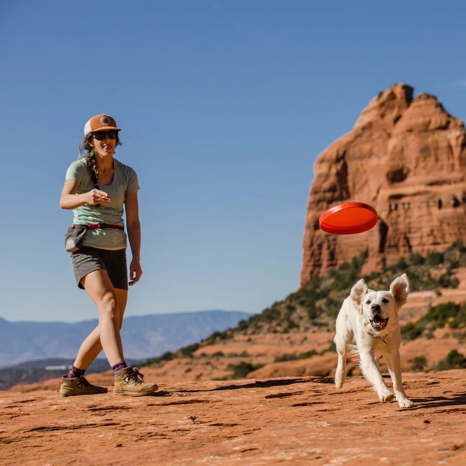 Ruffwear Hundespielzeug Camp Flyer, 22 cm, Red Sumac, weich & wasserdicht - Bild 3 von 4