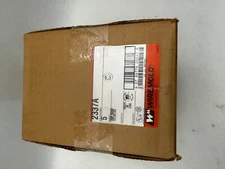 Wiremold 2337A NIB Lot Of 5 Round Ceiling Boxes Ivory See Pics #A98