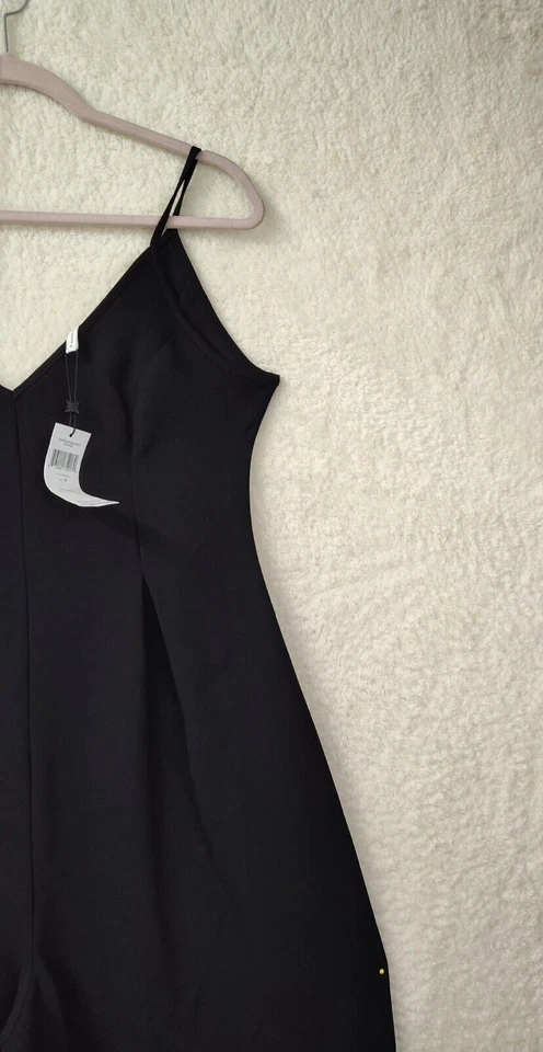 BCBGeneration Women Jumpsuit 6 Black 100% Polyester Sleeveless V Neck Casual Fit - Image 3 of 4
