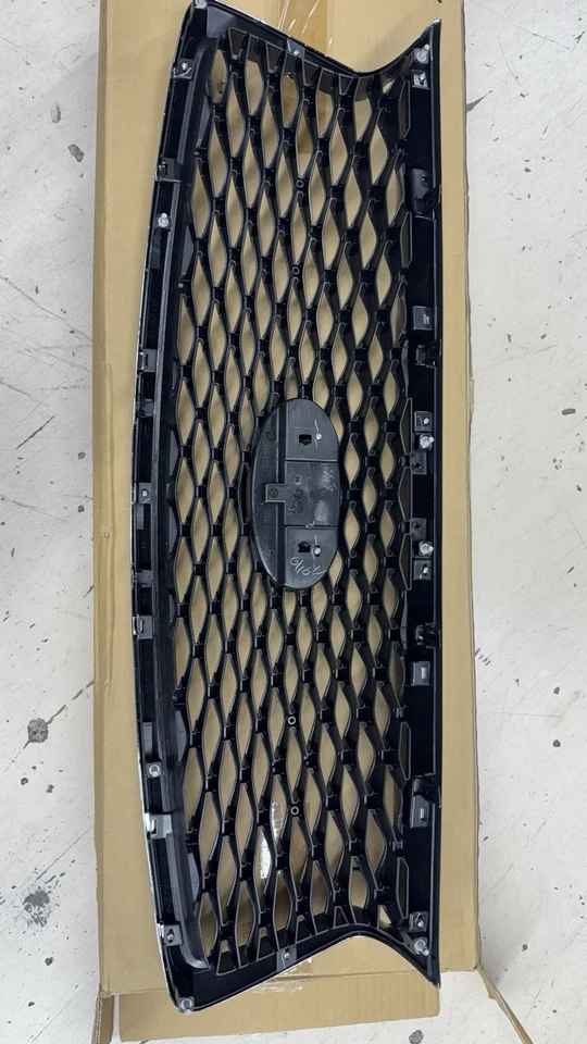 62310-6HM0C Infiniti Q50 Grill 2019-2022 - Image 2 of 4