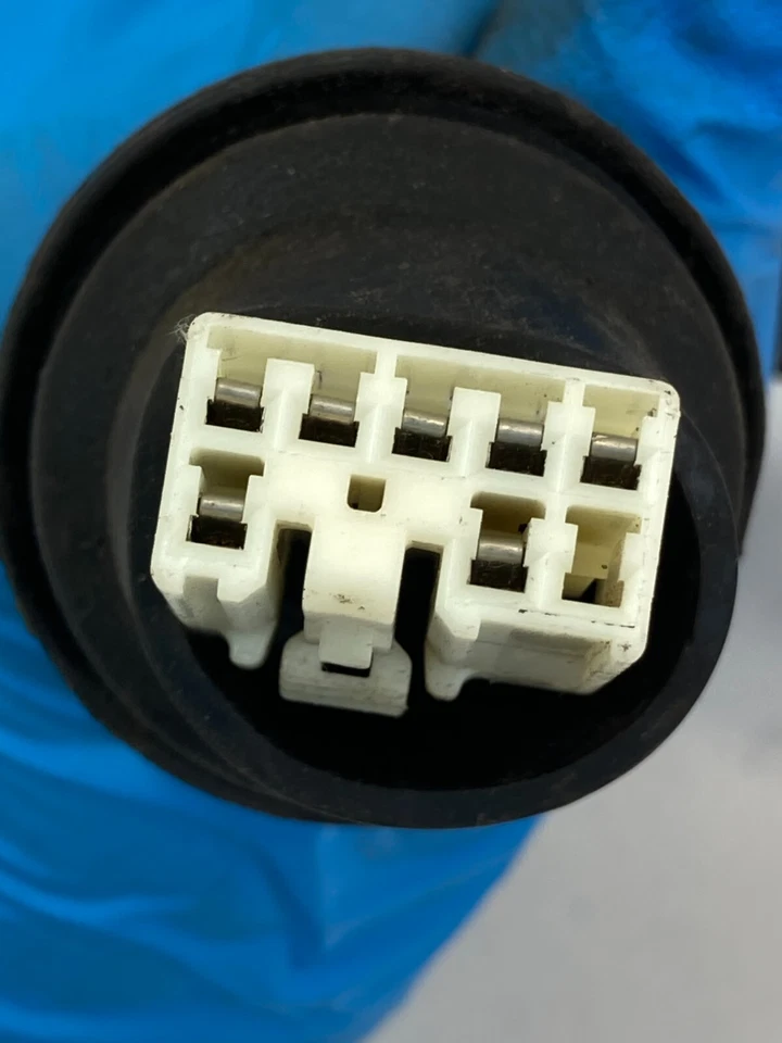 Arnés de cables para puerta trasera derecha Toyota Matrix 2003-2008 82153-01050 OEM Foto 4 de 4