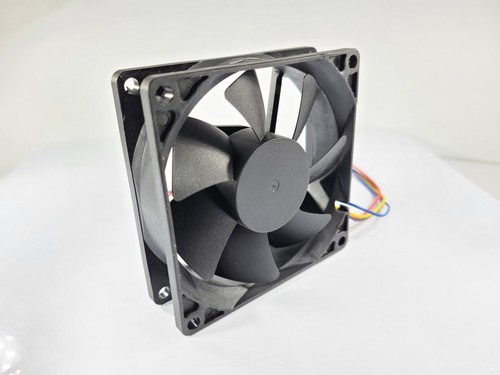 Computer Case Cooling Fan 3-pack 80x80x25mm MX8025ABH1 12V .4A 50CFM 4-pin New - Afbeelding 2 van 10