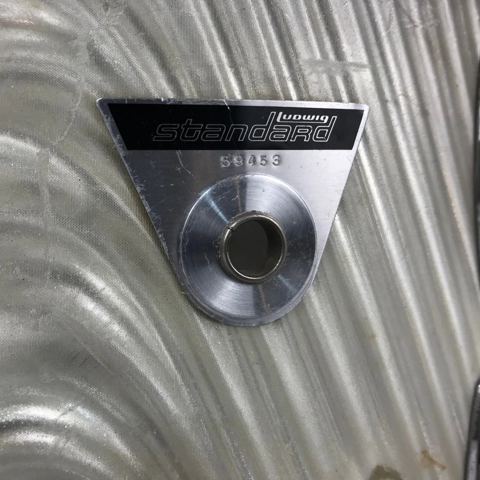 c. 1970s Vintage Ludwig Standard Rack Tom Drum w/ Mount Arm - 12" x 8" - Image 3 of 4