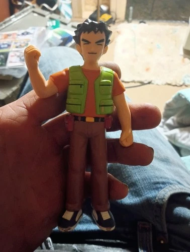 Vintage 1998 TOMY Pokémon Brock Figure Original Gym Leader Action Figure 6" Toy