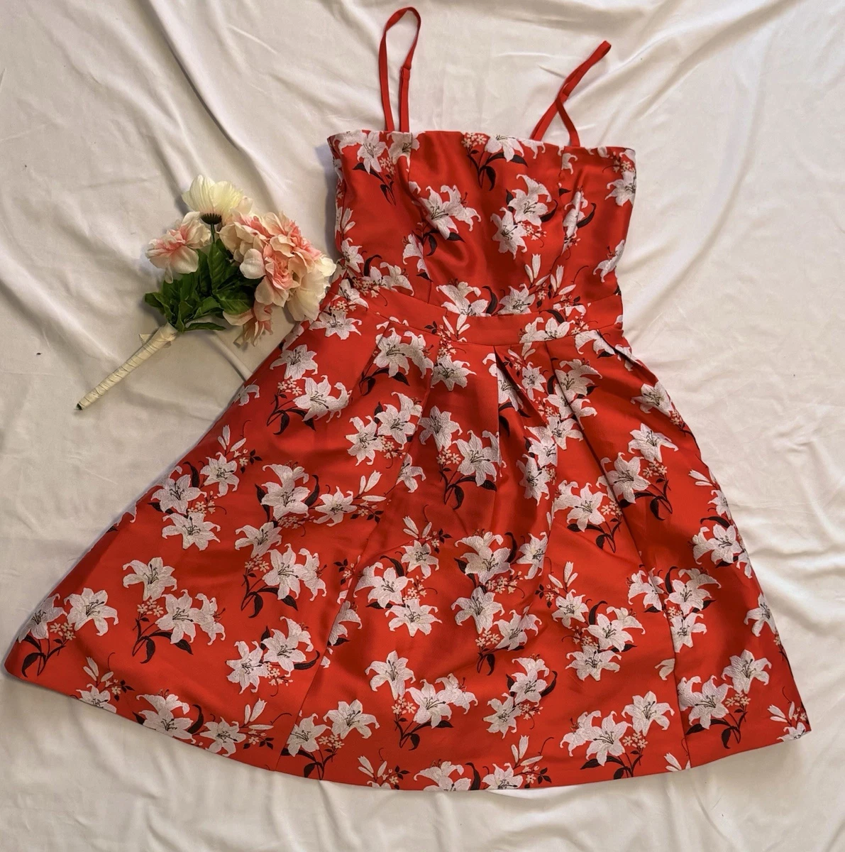 Robe Rouge Sans Bretelles Eva Mendes - Taille 4 - Style Fit & Flare Avec Plissés - Neuf Sans étiquettes