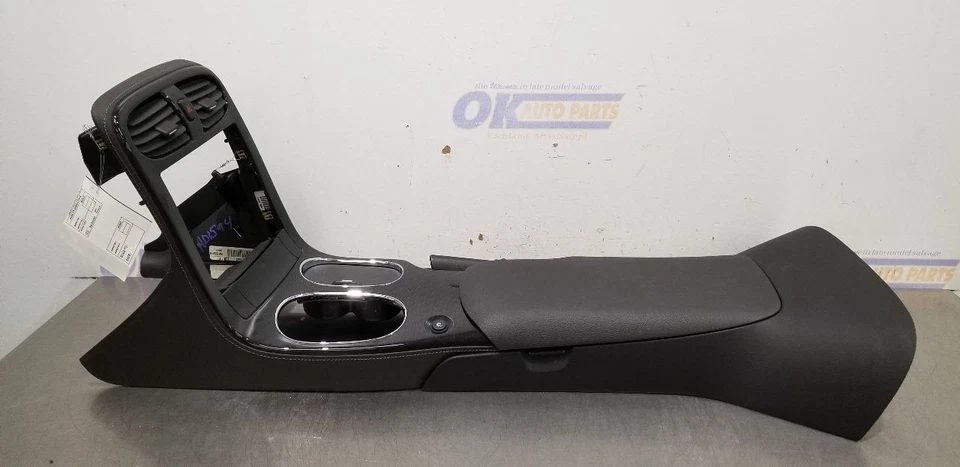 10 CHEVY CORVETTE C6 PISO DELANTERO CONSOLA CENTRAL NEGRO Foto 2 de 4